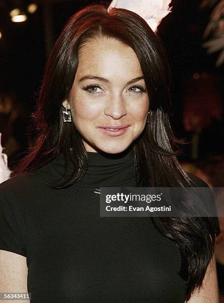 Actress Lindsay Lohan attends the "King Kong" world premiere after party at Pier 92 December 05, 2005 in New York City.