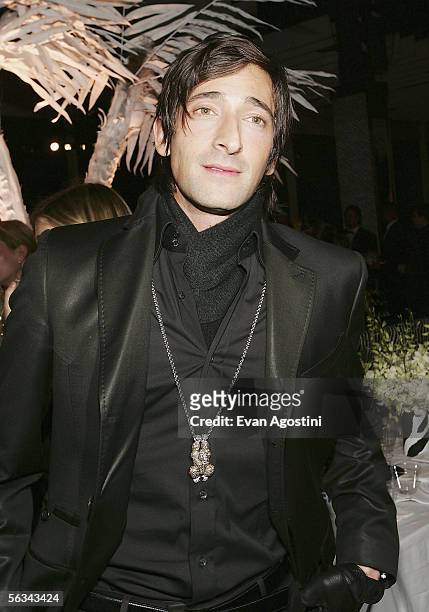Actor Adrien Brody attends the "King Kong" world premiere after party at Pier 92 December 05, 2005 in New York City.