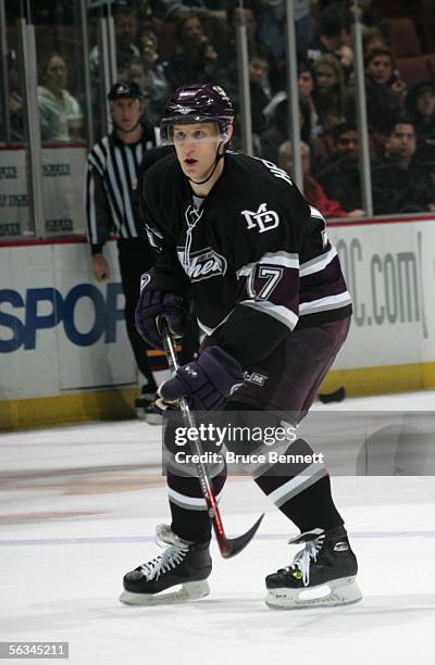 Jonathan Hedstrom of the Mighty Ducks of Anaheim follows the puck during the game against the Atlanta Thrashers at the Arrowhead Pond on December 3,...