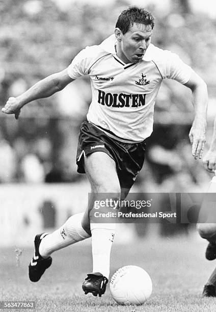 Tottenham Hotspur Football Club player Clive Allen pictured in action for Spurs during a match, circa September 1987.