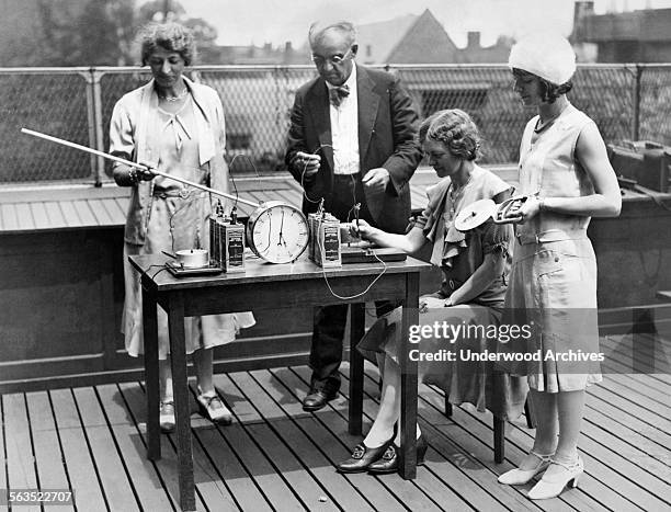 Temple University psychologist Dr Thaddeus Bolton at work doing tests to determine the ambidextrous ability of his students, Philadelphia,...