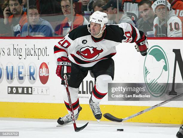 Jay Pandolfo of the New Jersey Devils skates for the puck during the game against the Philadelphia Flyers at the Wachovia Center on November 30,2005...