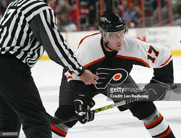 Jeff Carter of the Philadelphia Flyers gets ready for a face off during the game against the New Jersey Devils at the Wachovia Center on November...