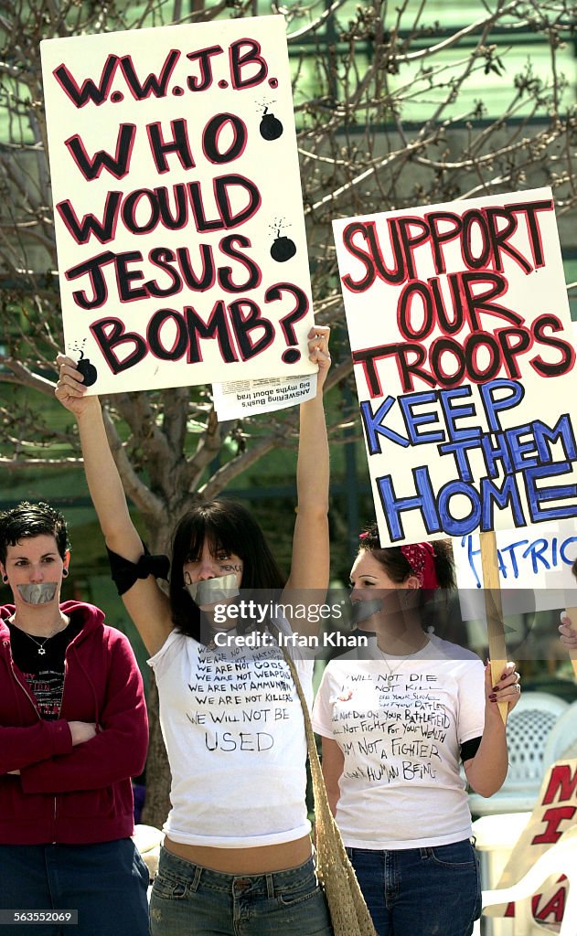 Orange, March 05, 2003 Sasha Edge (Cq), 18, left, Nicole Guarascio(Cq), 18, and Kendall McKenzie (