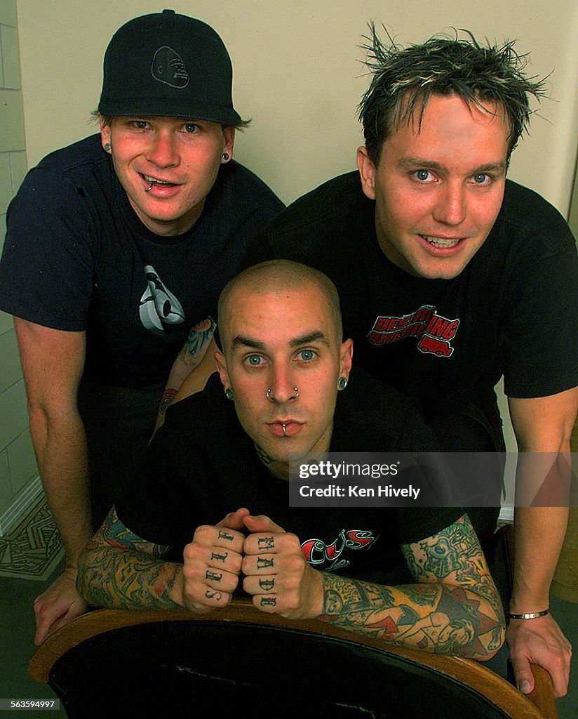 BLINK 182 A Rock Band L R Are Members Tom DeLonge Travis Barker blink-182-a-rock-band-l-r-are-members-tom-delonge-travis-barker