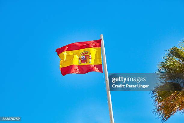 flag of spain - spanische flagge stock-fotos und bilder