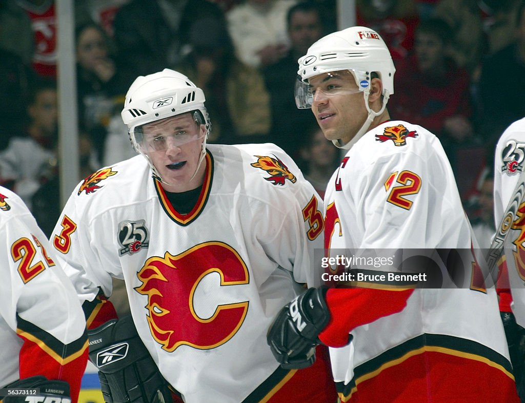 Dion Phaneuf and Jarome Iginla of the Calgary Flames celebrate