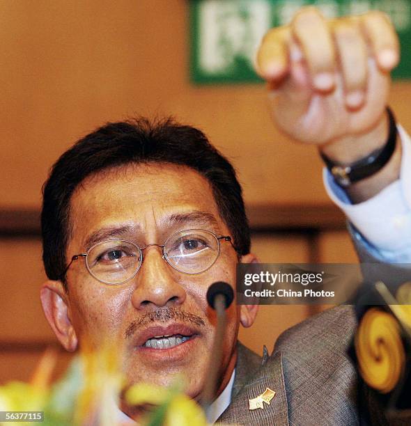 Azmi 2 Azmi Khalid Photos and Premium High Res Pictures - Getty Images