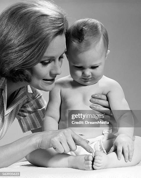 Counting Toes Counting Toes Photos and Premium High Res Pictures - Getty Images