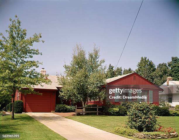 Traditional Ranch Red 218 Ranch Style Architecture Stock Photos, High-Res Pictures, and ...