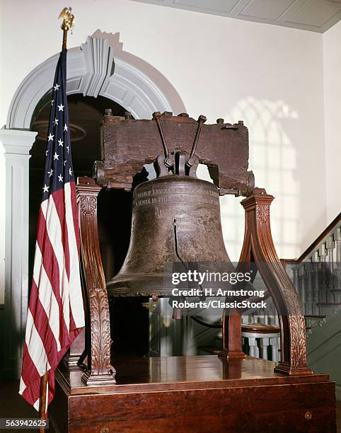 1960s LIBERTY BELL INSIDE INDEPENDENCE HALL PHILADELPHIA