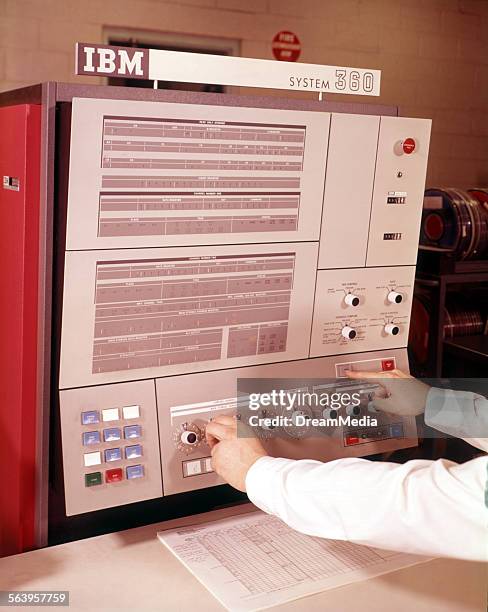 Ibm's Ibm System Photos et images de collection - Getty Images