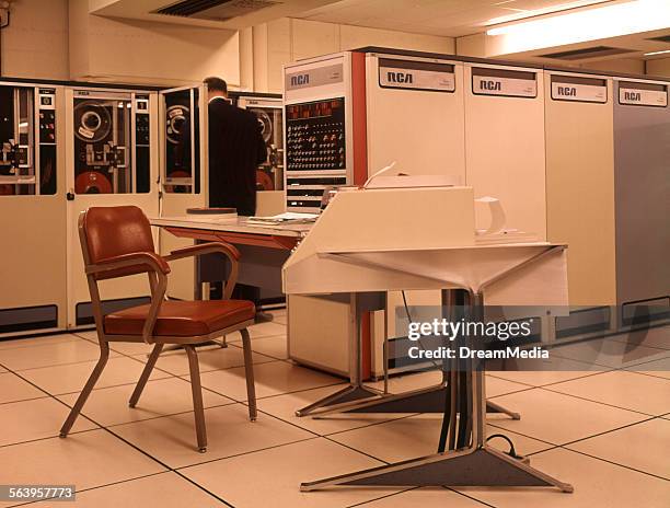 1960 Apq Computer 1960 Computer Stock-Fotos und Bilder - Getty Images