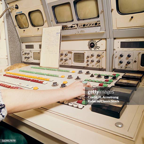 Tv Control Panel Photos and Premium High Res Pictures - Getty Images