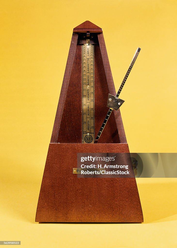 WOODEN AND BRASS METRONOME