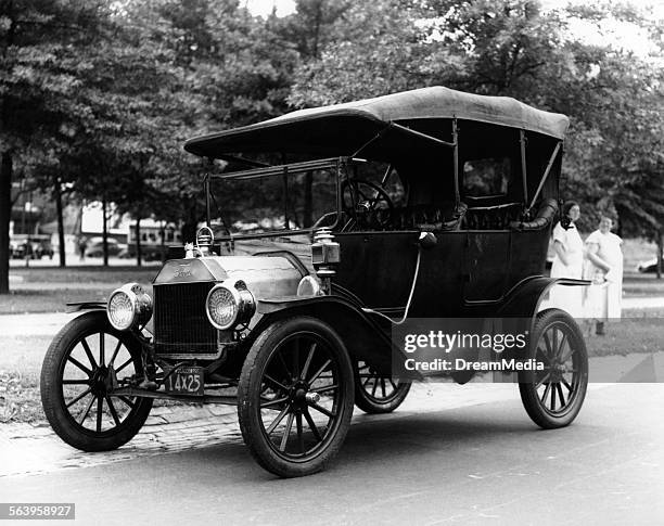 1925 Inventions 142 1925 Inventions Stock Photos, High-Res Pictures, and Images - Getty ...