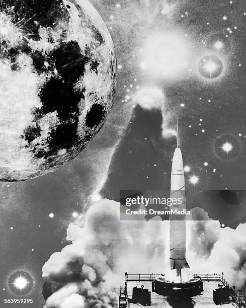 Old Lunar Rockets Vintage Moon Rocket Photos and Premium High Res Pictures - Getty Images
