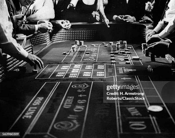 1960s FOUR ANONYMOUS UNIDENTIFIED PEOPLE GAMBLING CASINO CRAPS