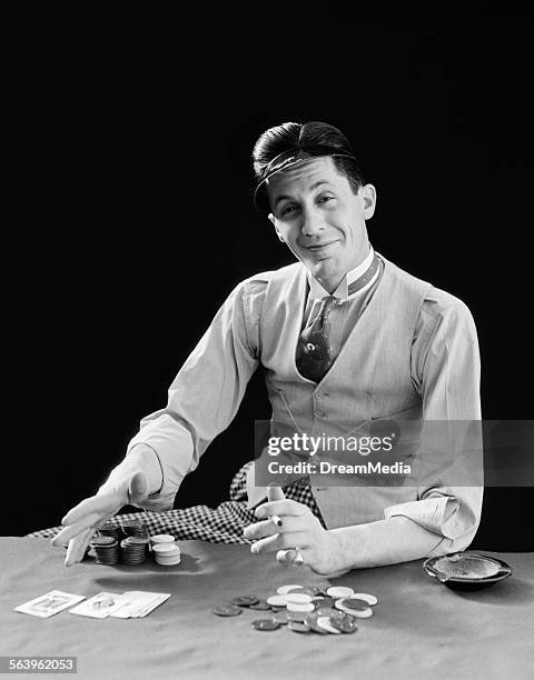 Card Sharp 134 Liars Poker Stock Photos, High-Res Pictures, and Images - Getty Images