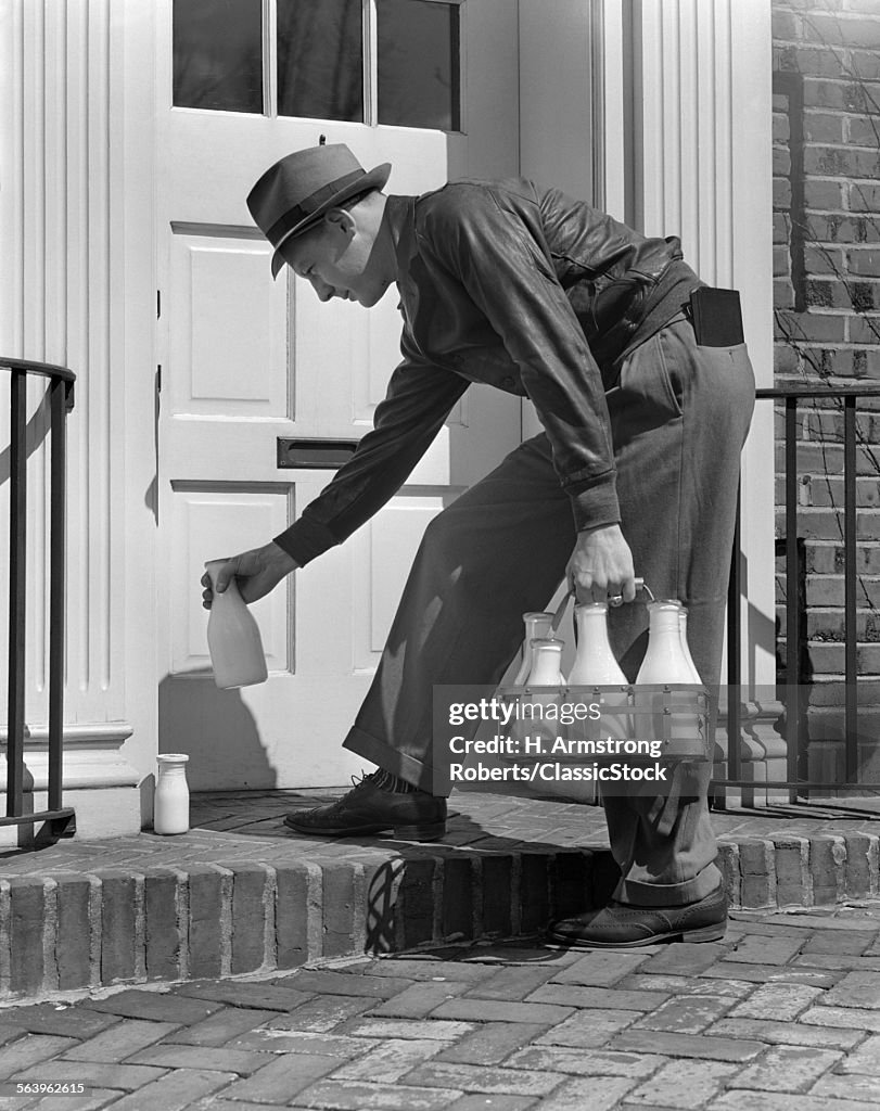 1940s MILKMAN SETTING...