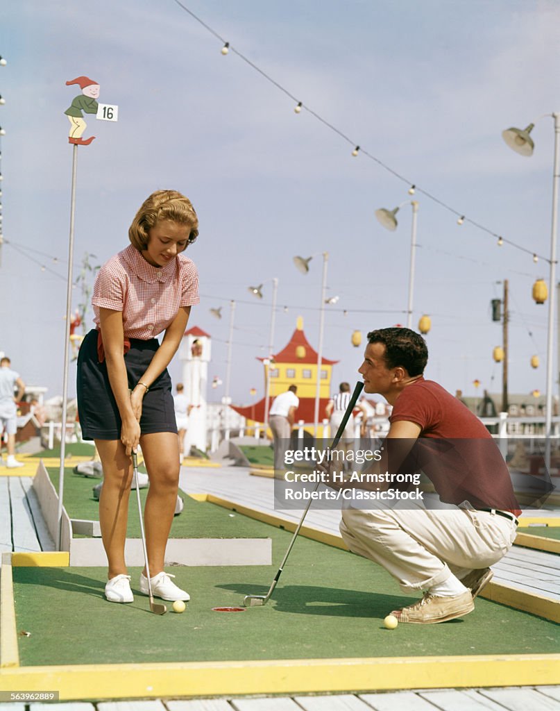 1950s 1960s YOUNG COUPLE...