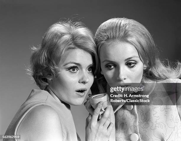 1950s TWO WOMEN EAVESDROPPING ON TELEPHONE CONVERSATION SHOCKED FACIAL EXPRESSIONS