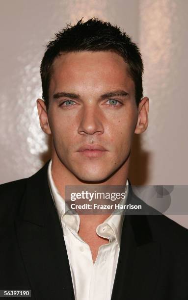 Jonathan Rys Jonathan Rhys Meyers Match Point Photos and Premium High Res Pictures ...