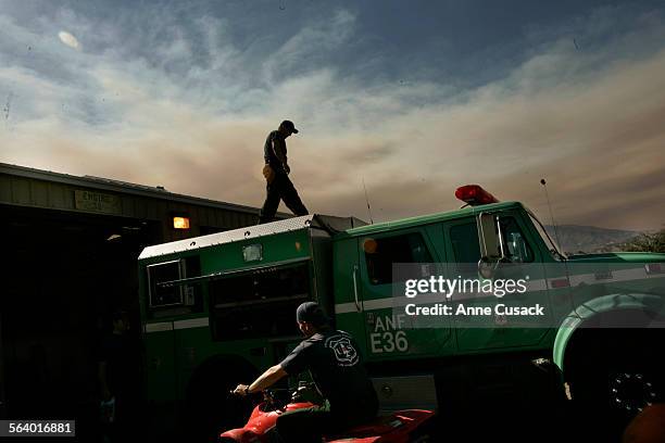 Forest Service Crew Roster Form Cusack Lake Photos and Premium High Res Pictures - Getty Images