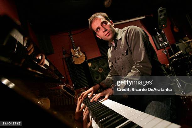 Sebu Singer 12 Aviatic Stock Photos, High-Res Pictures, and Images - Getty Images