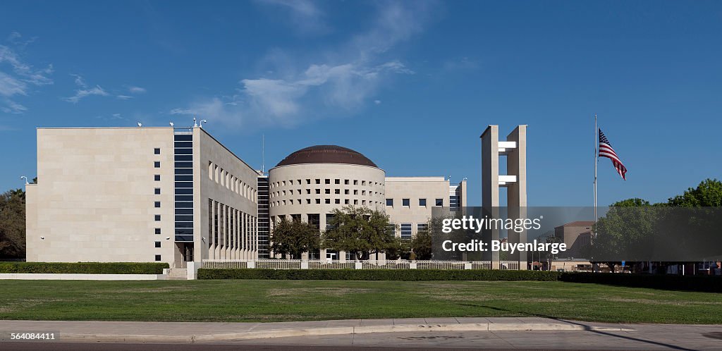 The United States Federal Building and Courthouse in Laredo, Texas