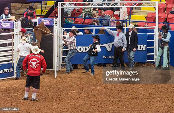 Austin Rodeo Obstructed View 95 El Paso Mural Stock Photos, High-Res Pictures, and Images - Getty Images