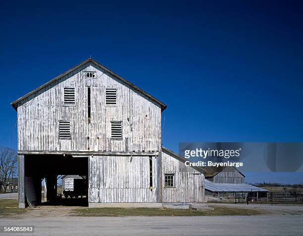Pass-through barn" in Iowa Amana colonies