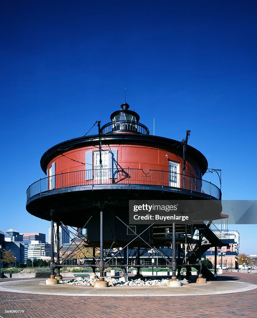 Seven Foot Knoll Light, Baltimore, Maryland