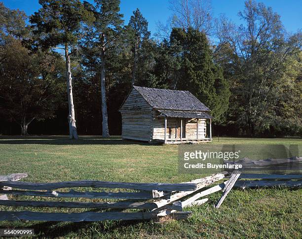 Manse George cabin on grounds of Shiloh National Military Park, Tennessee