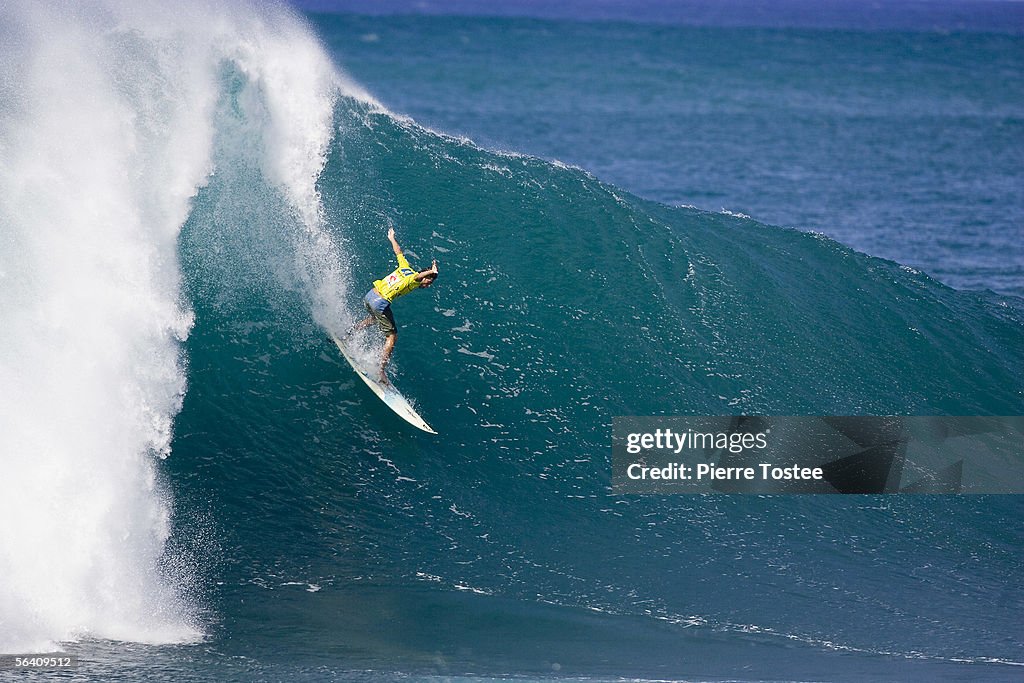 Surfers Vie For Spot In Rip Curl Masters