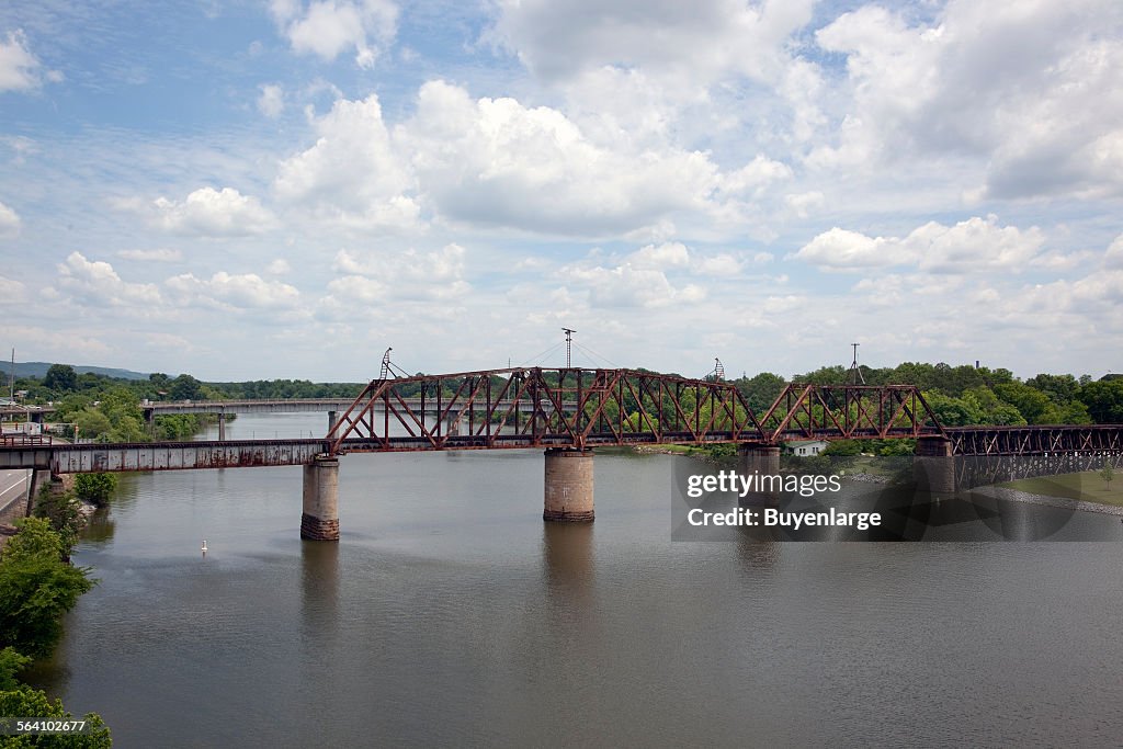 The Coosa River view of Gadsden, Alabama