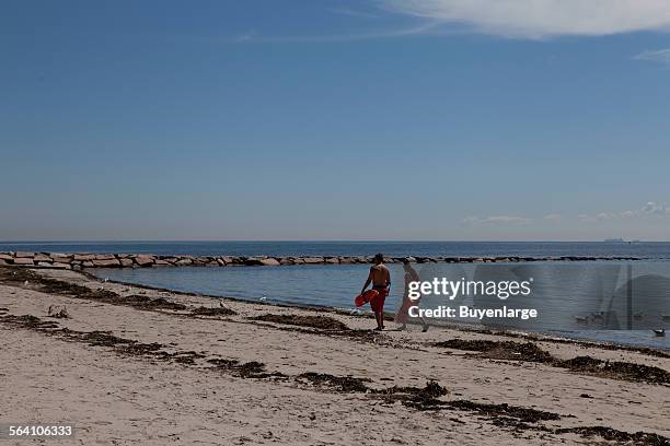 Compo Beach Compo Beach Photos and Premium High Res Pictures - Getty Images