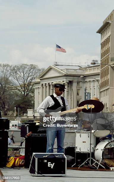 Entertainer on Pennsylvania Avenue during a concert, Washington, D.C.