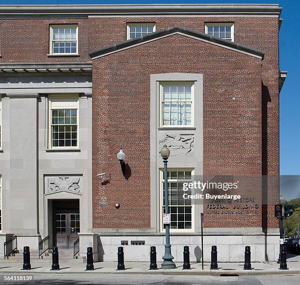 Jrhode Building 17 John O Pastore Federal Building Stock Photos, High-Res Pictures, and ...