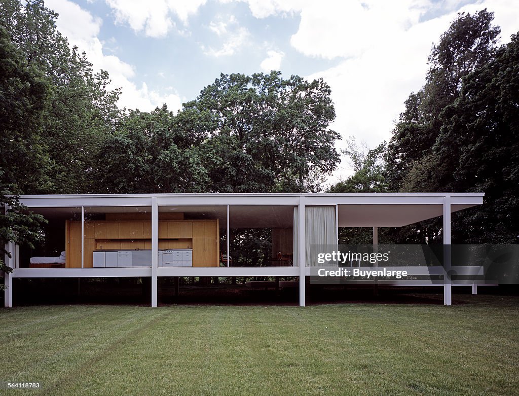 Architect Mies van der Rohe iconic Farnsworth House, Plano, Illinois