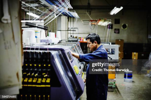 Loom Operator Photos and Premium High Res Pictures - Getty Images