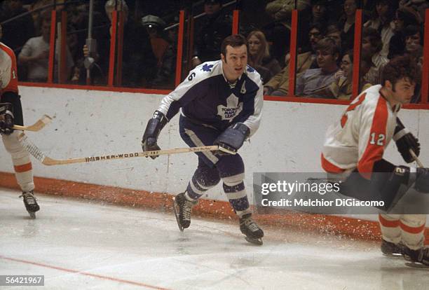 Canadian pro hockey player Ron Ellis of the Toronto Maple Leafs in action during a game against the Philadelphia Flyers at the Spectrum, Phildelphia,...