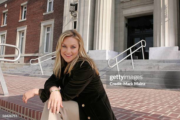 Elizabeth Rohm Interview Hpv Research Photos and Premium High Res Pictures - Getty Images