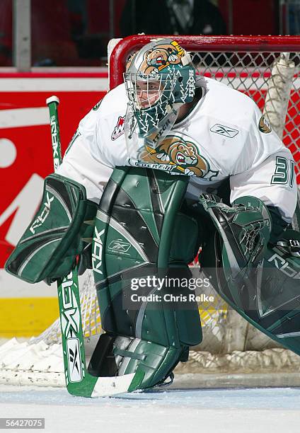 Goaltender Leland Irving of the Everett Silvertips defends his net against the Vancouver Giants during their WHL game on October 28, 2005 at Pacific...