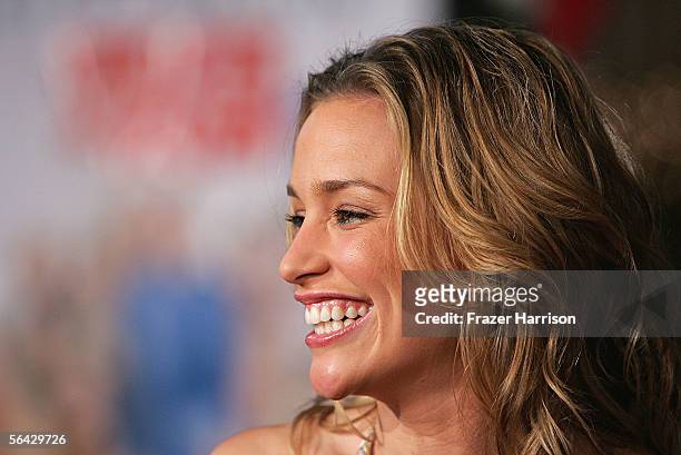 Actress Piper Perabo attends the Los Angeles premiere of "Cheaper By The Dozen 2" at the Mann Village Theatre on December 13, 2005 in Westwood,...