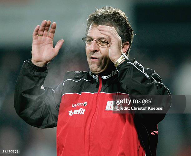 Head coach Paul Linz of Ahlen watches the Second Bundesliga match between LR Ahlen and Hansa Rostock at the Werse Stadium on December 14, 2005 in...