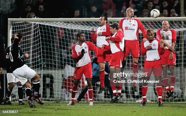 Kevin Hansen of Rostock scores the first goal by a free-kick during the Second Bundesliga match between LR Ahlen and Hansa Rostock at the Werse...