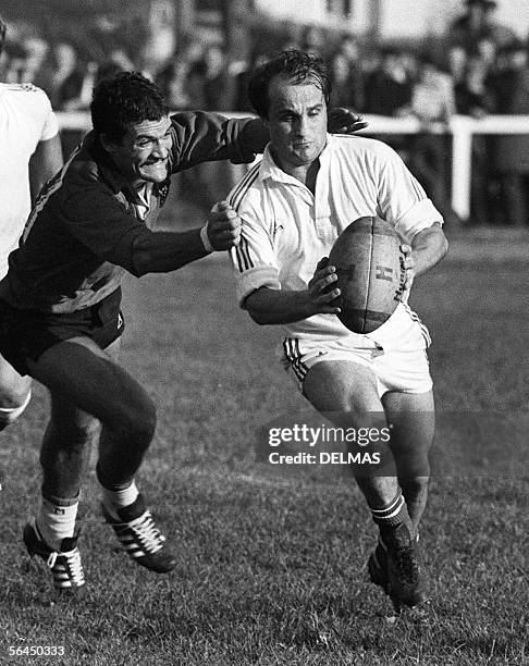 Photo prise le 19 novembre 1978 de l'international de rugby Jacques Fouroux jouant sous les couleurs du club d'Auch, lors du match de championnat de...