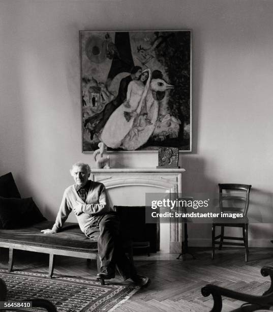 Marc Chagall in his mansion "Alpes Maritimes" in St.Paul-de-Vence. Photography. France. 1957. [Marc Chagall in seiner Villa "Alpes Maritimes" in...