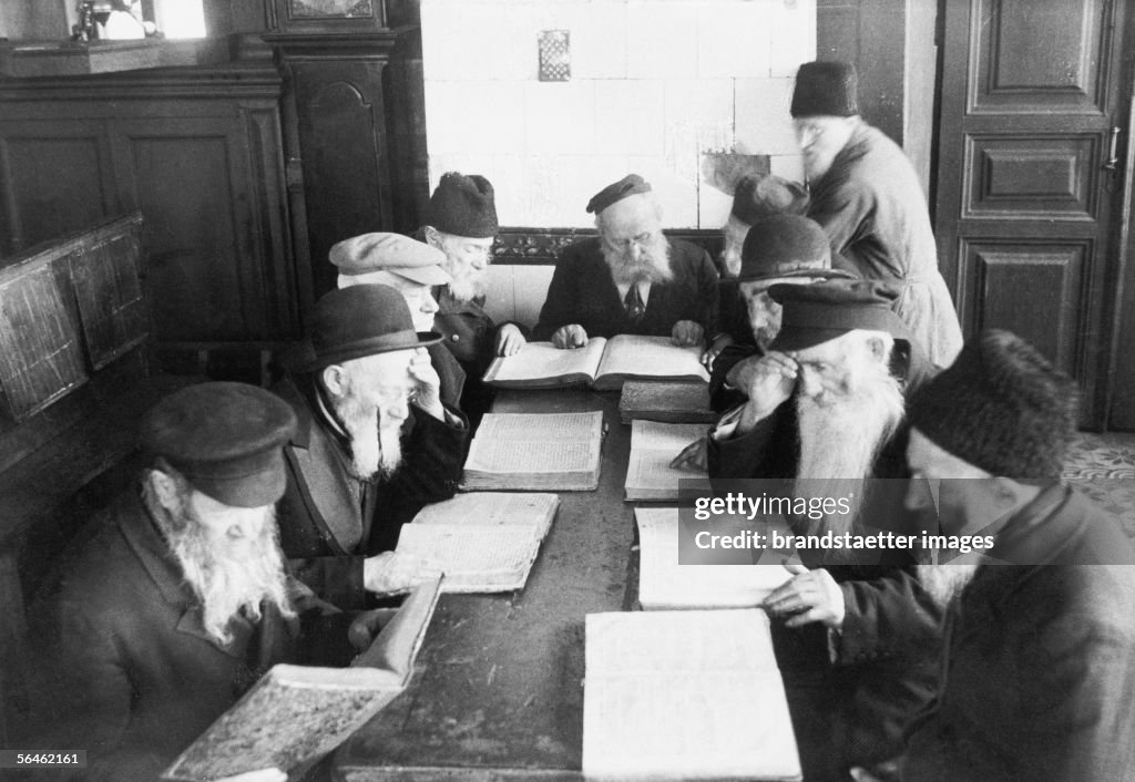 Talmud Study Studying The Talmud